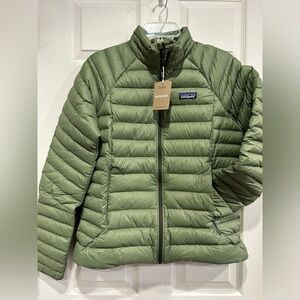 Patagonia Women’s XL Down Sweater Puffer Jacket Terrain Green NWT Puff Puffy
